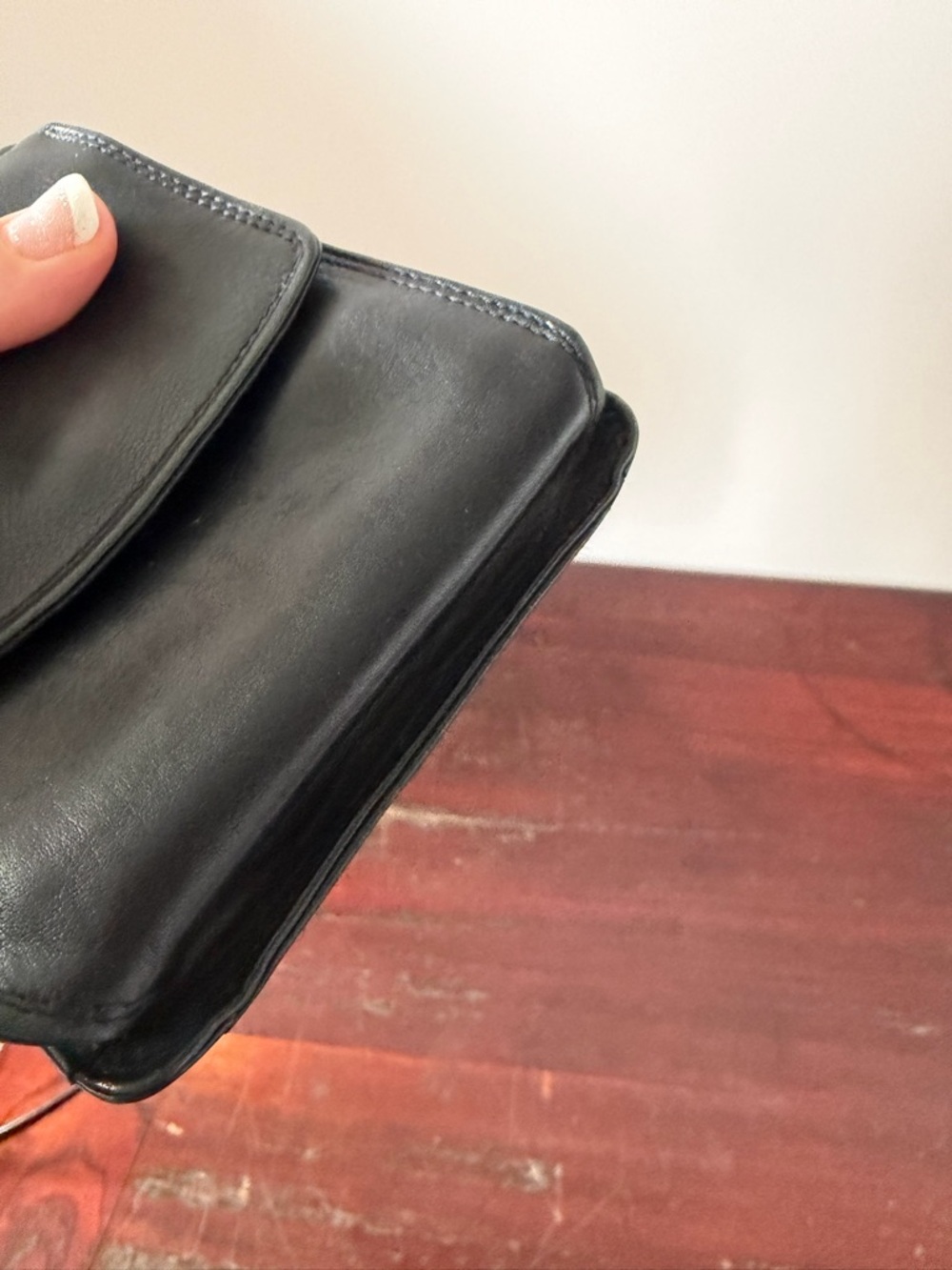Derek Alexander Vintage Black Leather Crossbody Wallet Purse with Phone Pocket - Picture 4 of 11